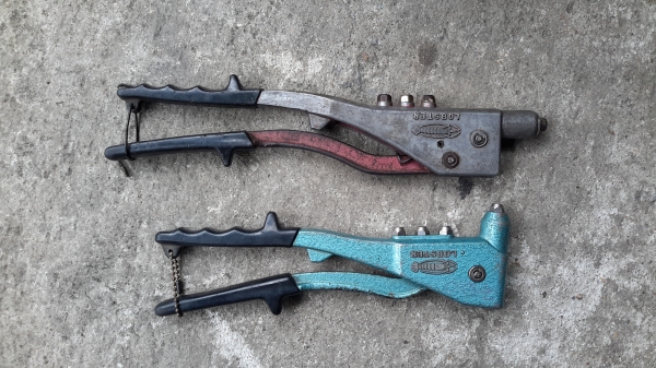 ตัวยิงลูกรีเวท ตรากุ้ง 001,002 ขายคู่ครับ