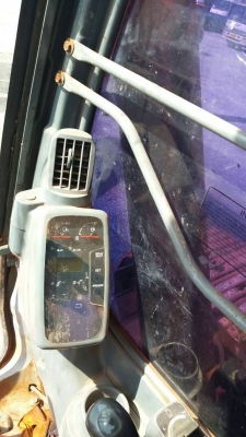 ขาย 950,000 HITACHI ZX 200-1 ไฟฟ้าครบ เครื่องดี ปั้มแรง เอวดี ช่วงล่างเต็มสวย เอกสารแจ้งจำหน่าย รถสวยพร้อมใช้   รถอยู่ ปทุมธานี โทร&amp;ไอดีไลน์ 0610710295