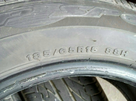 185/65R15 DUNLOP SP SPORT ชุด 4 เส้น  tel. 081-427-3941
