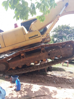 ขายรถแบคโฮ KOMATSU PC200-7A สภาพพร้อมใช้งาน เอกสารเล่มทะเบียน