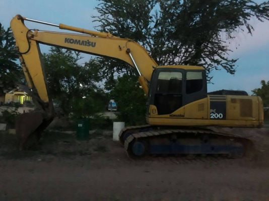 ขายรถแบคโฮ KOMATSU PC200-7A สภาพพร้อมใช้งาน เอกสารเล่มทะเบียน