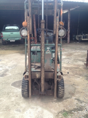 ขายด่วน รถฟอร์คลิฟต์ โตโยต้า เบนสิน  ยก 800กิโล  สภาพดี  ไม่มีรั่ว  สีไม่สวย  ขาย50000