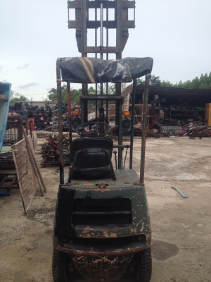 ขายด่วน รถฟอร์คลิฟต์ โตโยต้า เบนสิน  ยก 800กิโล  สภาพดี  ไม่มีรั่ว  สีไม่สวย  ขาย50000
