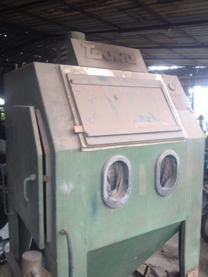 ขายด่วน เครื่องยิงทราย  ตู้พ่น พร้อมปั้มลม สภาพพร้อมใช้งานคับ ขาย 75000