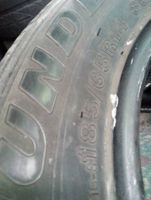 185/65R14 ยางรถเก๋ง ขอบ 14 มี 4 เส้น โทร.081-427-3941