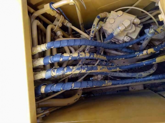 ขายKOMATSU PC60-5  รถสวยสภาพดี  พร้อมใช้  เครื่องปั๊มดี  ลองระบบกันได้ทุกวัน  โทร  089-3818694  ดวงนภา