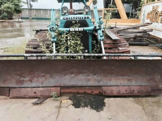 ขายคู่ 595,000 รถเกรดเดอร์ CAT 12E และรถแทรคเตอร์ CAT D4D ขายเหมารวม 2 คัน รถสวยพร้อมใช้ รถอยู่ อำเภอเมือง กำแพงเพชร 090-772-3710 090-772-3708