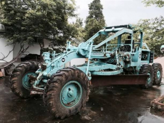 ขายคู่ 595,000 รถเกรดเดอร์ CAT 12E และรถแทรคเตอร์ CAT D4D ขายเหมารวม 2 คัน รถสวยพร้อมใช้ รถอยู่ อำเภอเมือง กำแพงเพชร 090-772-3710 090-772-3708