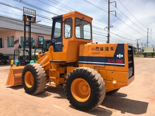 ขายรถตักล้อยาง KOMATSU 510 กรองเดี่ยว รถนอกนำเข้าจากญี่ปุ่น สภาพสวยพร้อมใช้ มีVDOการทำงานครับ ขายรถตักล้อยาง KOMATSU 510 กรองเดี่ยว รถนอกนำเข้าจากญี่ปุ่น สภาพสวยพร้อมใช้ มีVDOการทำงานครับ