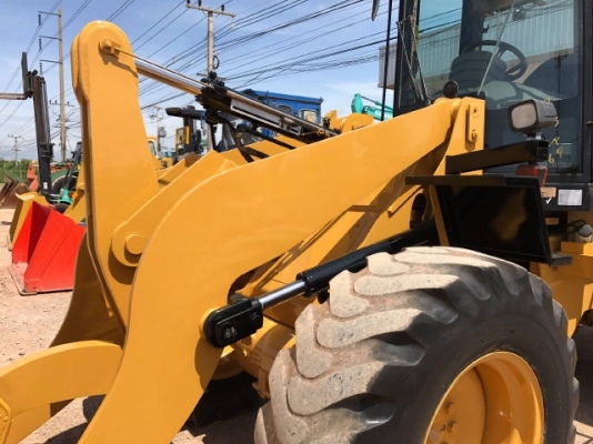 ขายรถตักล้อยาง CAT 910H ปี 2011 (ขนาดเท่า WA100-6) รถนอกนำเข้าจากญี่ปุ่น มีVDOการทำงานครับ