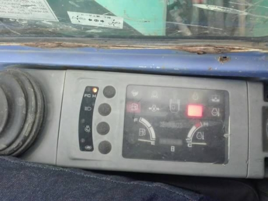 ขาย 295,000 K0BELCO sk 75 urไฟฟ้าครบ เครื่องดี ปั้มแรง เอวแน่น ช่วงล่างแน่น รถพร้อมใช้ รถอยู่ สมุทสาคร 090-772-3710 090-772-3708