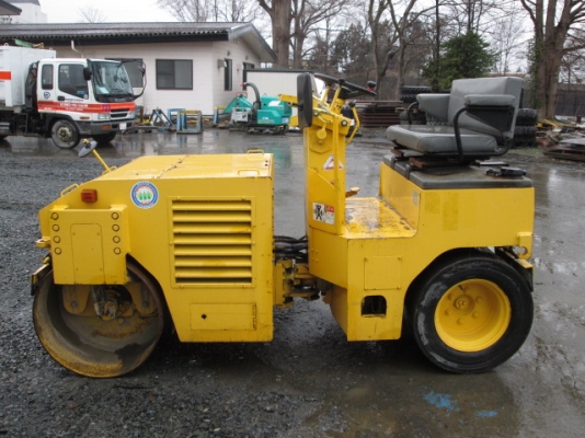ขายรถบดหน้าเหล็ก หลังยาง SUMITOMO (บดสั่นสะเทือน ขนาด 3.5 ตัน) รถนอกนำเข้าจากญี่ปุ่น ถึงเร็วๆนี้ครับ