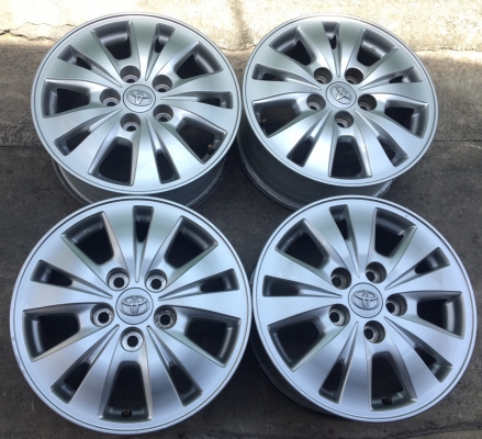 แม็ก TOYOTA INNOVA สีบรอนซ์ ขอบ 15 แม็ก TOYOTA INNOVA สีบรอนซ์ ขอบ 15