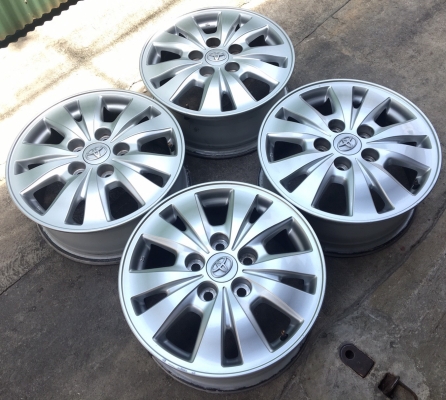 แม็ก TOYOTA INNOVA สีบรอนซ์ ขอบ 15 แม็ก TOYOTA INNOVA สีบรอนซ์ ขอบ 15