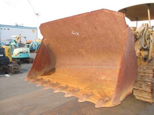 ขายรถตักแทร็คเหล็ก CATERPILLAR 955L สภาพพร้อมใช้งาน นำเข้าจากญี่ปุ่น ติดต่อ 063-9316985 ID LINE : 0639316985 ครับ