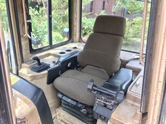 ขายรถดันดิน CATERPILLAR D5M FROM JAPAN สภาพพร้อมใช้งาน  สนใจติดต่อ 063-9316985 ID LINE : 0639316985 ครับ