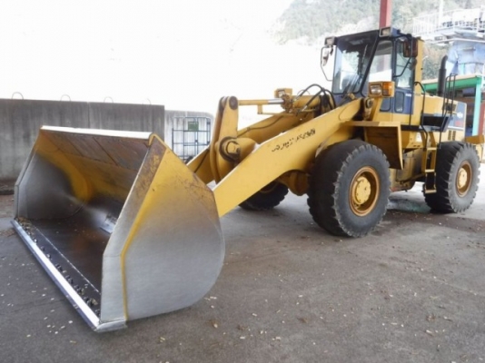 ขายรถตักล้อยาง KOMATSU WA350-1 แขนยาวพิเศษ รถนอกนำเข้าเองจากญี่ปุ่น สภาพสวยพร้อมใช้งาน ถึงเร็วๆนี้ครับ