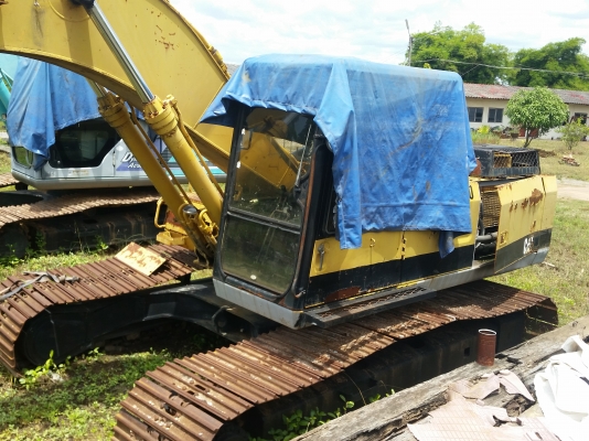 ขายด่วน รถแม็คโคร CATERPILLAR ขายด่วน รถแม็คโคร CATERPILLAR
