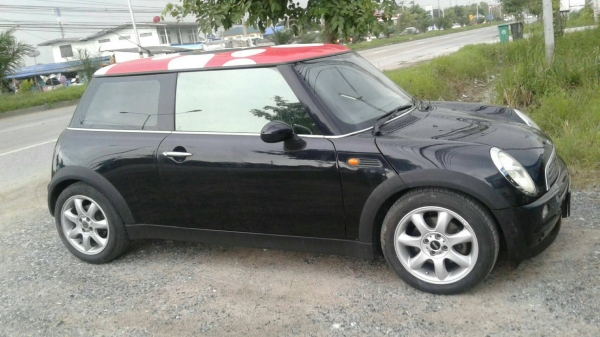 รถเก๋ง mini cooper 2011 (จดประกอบ)พร้อมใช้