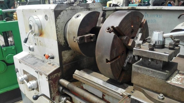 ** SOLD ** เครื่องกลึงจีนรุ่นใหม่ GAB-BED LATHE 6 ฟุต 3 เพลาเบรคนิ้วมิลในตัว 460x1000 รู 3.2&quot; ไฟ 380V