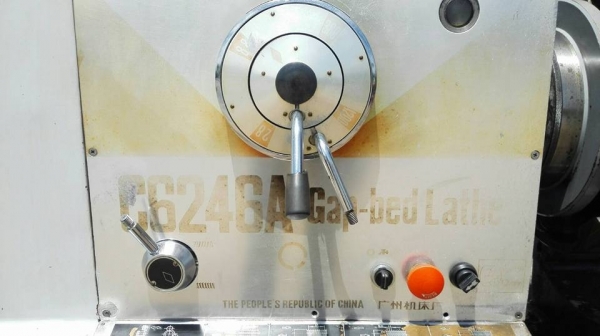 ** SOLD ** เครื่องกลึงจีนรุ่นใหม่ GAB-BED LATHE 6 ฟุต 3 เพลาเบรคนิ้วมิลในตัว 460x1000 รู 3.2&quot; ไฟ 380V