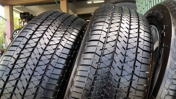 ขายล้อแม็กป้ายแดง mu-x 18"x7" พร้อมยางปี17 สนใจติดต่อร้าน ก.เจริญการยางครับ 081-3747940 ขายล้อแม็กป้ายแดง mu-x 18"x7" พร้อมยางปี17 สนใจติดต่อร้าน ก.เจริญการยางครับ 081-3747940