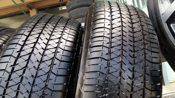 ขายล้อแม็กป้ายแดง mu-x 18"x7" พร้อมยางปี17 สนใจติดต่อร้าน ก.เจริญการยางครับ 081-3747940 ขายล้อแม็กป้ายแดง mu-x 18"x7" พร้อมยางปี17 สนใจติดต่อร้าน ก.เจริญการยางครับ 081-3747940