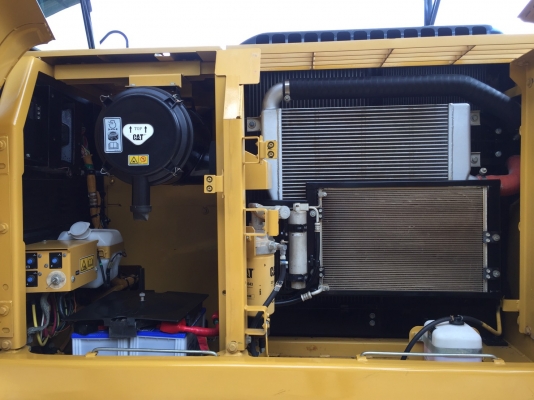 CAT 320D