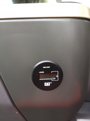 CAT 320D