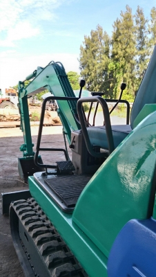 รถแบคโฮ KOMATSU 20 รุ่น 7 รถเก่านอกพึ่งนำเข้า ยังไม่เคยใช้งานในไทย ชม.การทำงาน 2000 กว่า ชม. สภาพพร้อมใช้งาน มี VDO การทำงานให้ชม