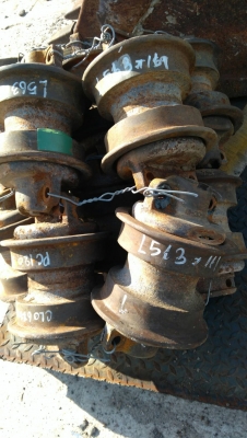 โรลเลอร์รถแบคโฮ KOMATSU 120 รุ่น 2 ของเก่านอก ของแท้จากญี่ปุ่น พึ่งนำเข้ามายังไม่เคยใช้งานในไทย สภาพดี ลูกละ 1700 บาท