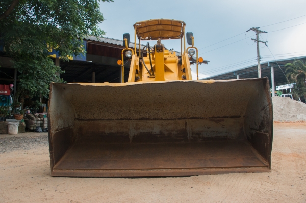 ขายรถตักล้อยางครับ JH63 เอวอ่อน สภาพสวย พร้อมใช้งานครับ