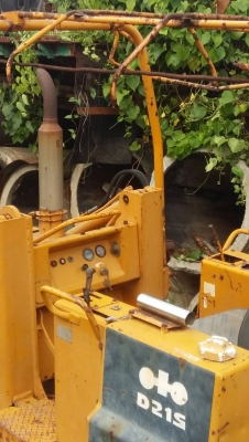 KOMATSU D21S-5