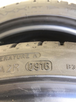 ขายยาง DUNLOP SPORT MAXX RT (RUNFLAT) MADE IN GERMANY 205-40-18 ปี16 น้องๆยางใหม่ ตุ่มหน้ายางยังอยู่ ไร้ตำหนิ ชุดละ 9,900 บาท