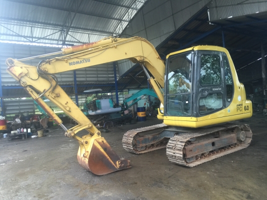 ขายจ้ารถขุด Komatsu PC60-7 นำเข้าเองจากญี่ปุ่นแท้ๆ เครื่องปั้มระบบดี สนใจมาลองระบบกันได้ค่ะ