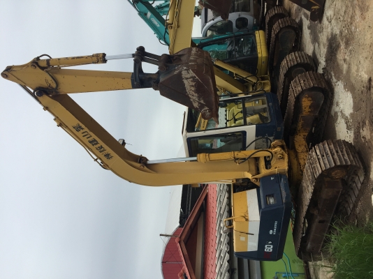 ขายจ้า Komatsu PC60-6 เก่าญี่ปุ่นแท้ๆ สภาพดี ใช้งานมาน้อย 3000 กว่า ชม. ขายจ้า Komatsu PC60-6 เก่าญี่ปุ่นแท้ๆ สภาพดี ใช้งานมาน้อย 3000 กว่า ชม.