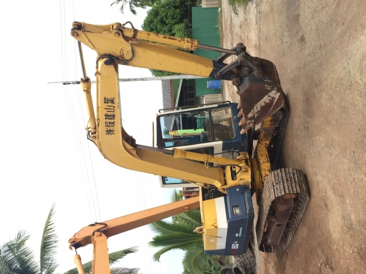 ขายจ้า Komatsu PC60-6 เก่าญี่ปุ่นแท้ๆ สภาพดี ใช้งานมาน้อย 3000 กว่า ชม.