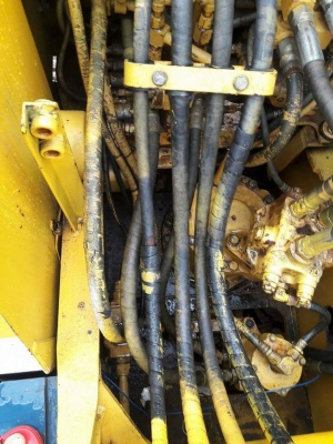 ขายKOMATSU PC120-5  เก่าญี่ปุ่นแท้  ตัวเดินใหญ่  คอนโทรลสั้น  สภาพสวย พร้อมใช้  6,XXX  ชั่วโมง  โทร  089-3818694  ดวงนภา