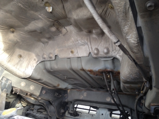 ขายหกล้อตู้แห้ง 3 บาน HINO FC4J เครื่อง JO5C 145 แรง จดทะเบียนปี 2546