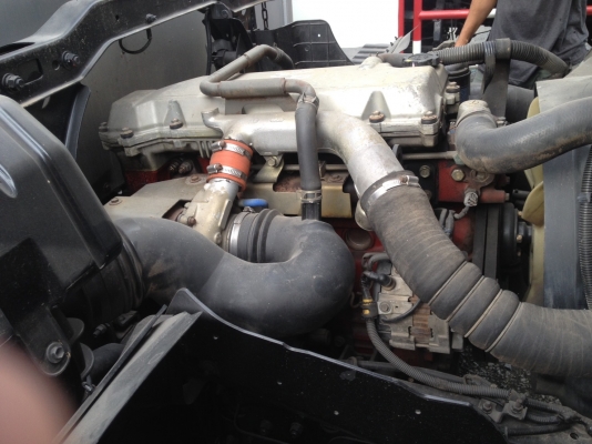 ขายหกล้อตู้แห้ง 3 บาน HINO FC4J เครื่อง JO5C 145 แรง จดทะเบียนปี 2546