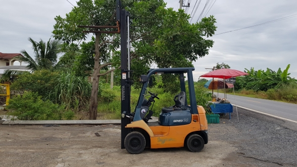 ขายด่วนรถยก TOYOTAชั่วโม่งทำงานน้อย 7FG15ยก1.5ตันเสาสูง3เมตรยางตัน4เส้นรถนอกนำเข้ายังไม่เคยใช้งานในเมืองไทยเลย