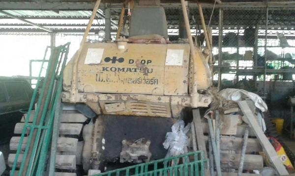 ดี6 โคมัทสุ ตีนเป็ด 850,000 บ.