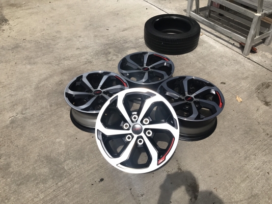 แม็กป้ายแดง TOYOTA REVO TRD ขอบ 17