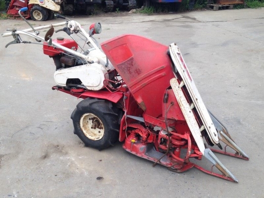 ขายรถเกี่ยวข้าว มัดคอรวง ยี่ห้อ YANMAR รุ่น 2 ล้อ ทำงานง่าย คล่องตัว ขายรถเกี่ยวข้าว มัดคอรวง ยี่ห้อ YANMAR รุ่น 2 ล้อ ทำงานง่าย คล่องตัว
