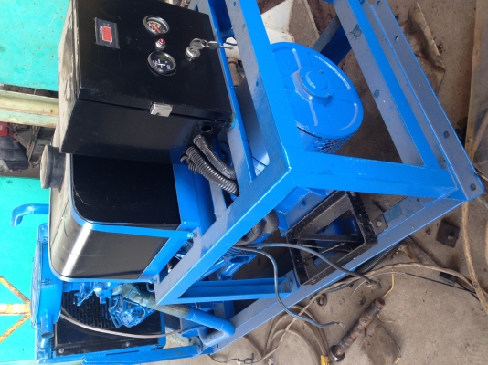 ขายด่วน!!!เครื่องปั่นไฟขนาด 25-30 KVA ขายด่วน!!!เครื่องปั่นไฟขนาด 25-30 KVA