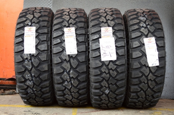 MICKEY THOMPSON DEEGAN 38 285/75R16 ปี17