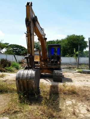 ขาย 275,000 บาท KOMATSU PC 100-3 เครื่องดี ปั้มแรง โซ่ใหม่ เอวแน่นเอกสารชื้อขาย  รถอยู่ จ.สุรินทร์ โทร 093-3376797 อ๊อฟ 101 ไอดีไลน์ ja5657