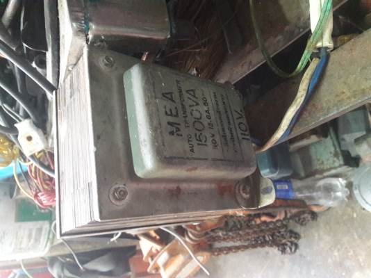 ขาย !! หม้อแปลง110-220v.ขนาด15และ10แอมป์2ตัว