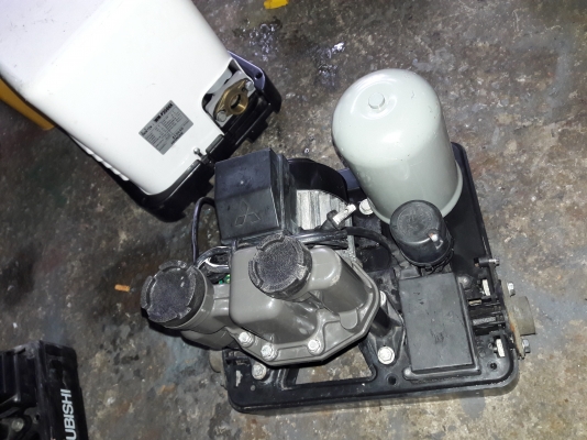 ขาย !! ปั้มน้ำแรงดันคงที่.มิตซู.ขนาด200w. พร้อมใช้งาน ขาย !! ปั้มน้ำแรงดันคงที่.มิตซู.ขนาด200w. พร้อมใช้งาน