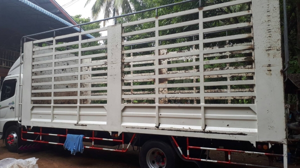 ขาย HINO FC9JLLA 175 ปี 55 ยาว 6.50 เมตร สนใจโทร 0836242470 ขาย HINO FC9JLLA 175 ปี 55 ยาว 6.50 เมตร สนใจโทร 0836242470
